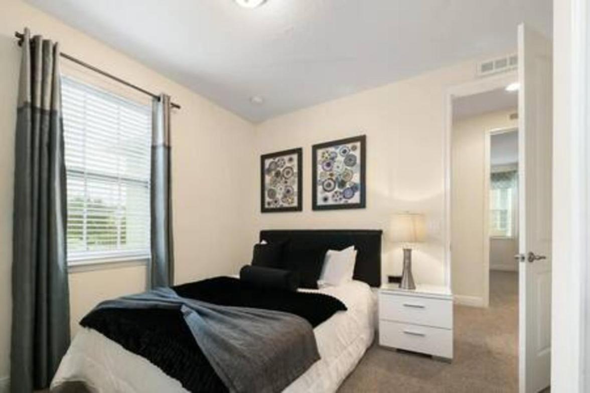 Fantastic With Heated Pool Bbq Grill